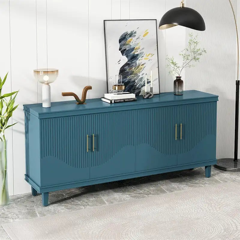 Buffet 4 portes avec panneau cannelé, étagères réglables et pieds en bois massif
