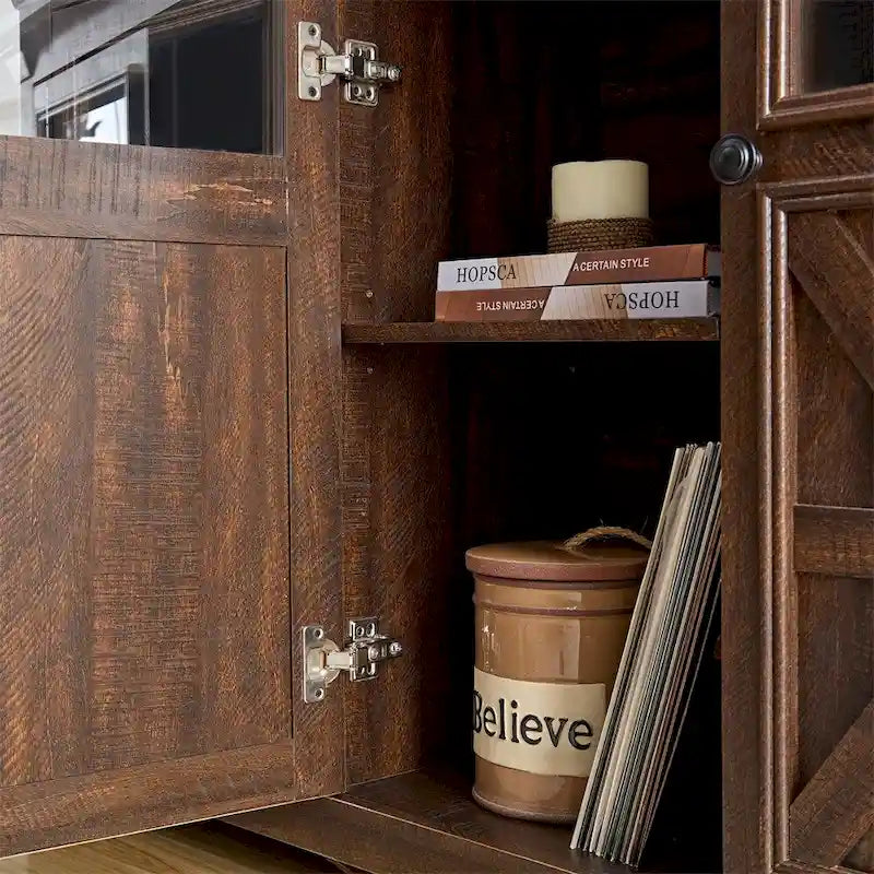 Buffet 3 portes en bois avec poignées en métal